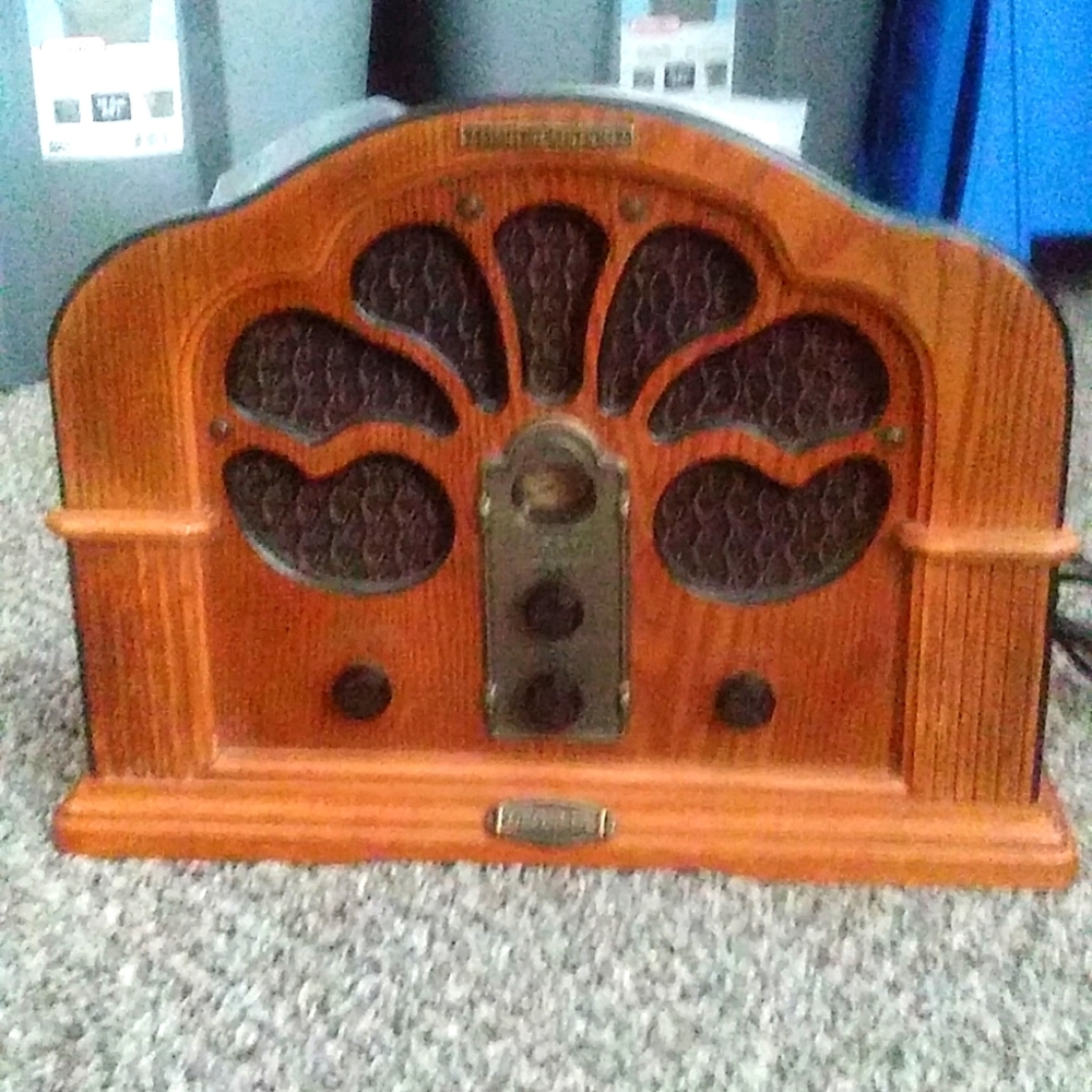 CROSLEY collectors edition RADIO vintage limited edition 1932 am fm afc cr 14